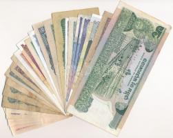 Vegyes 26db-os távol-keleti bankjegy tétel közte sok ~1942-1944. japán megszállási bankjegy, valamin...