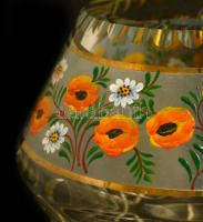 Kézzel festett csiszolt ólomkristály váza, nagyon apró csorbákkal a peremén, jelzés nélkül, m: 10 cm