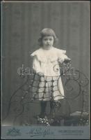 Régi portrék, 6 db keményhátú fotó különféle műtermekből (Strelisky, Langsfeld Mór, stb.), különböző...