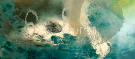 L Szabó Erzsébet (1935-): Fújt váza, többrétegű, anyagában színezett, jelzett, hibátlan, m: 15 cm