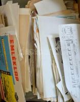 cca 1900-2000 Vasúttörténeti tétel: Vasúti tervrajzok, szakmai nyomtatványok, vasúttörténeti kézirat...