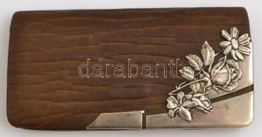 cca 1900 Ezüst (Ag.) rátétes bőr pénztárca, Lányi Miksa Szabadka, jelzett, kopásokkal, 12×6 cm