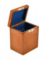 Fa fényképezőgép tartó doboz, jó állapotban, 9,5×12,5 cm, m: 15 cm