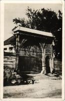 Tusnádfürdő, Baile Tusnad; Székelykapu / Poarta secuiasca / Székely gate, Transylvanian folklore. Gáll Béla photo (EK)