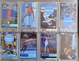 cca 1994-2004 Kb. 200 db telefonkártya berakóba rendezve, magyar és külföldi vegyesen, használtak