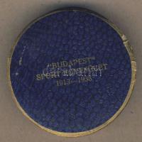 1938. "Budapesti Sportegyesület" Br emlékérem. Szign. Madarassy T:Eredeti díszdobozban!