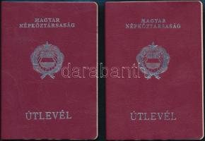 1972-1976 2 db fényképes magyar útlevél, vízumbejegyzésekkel