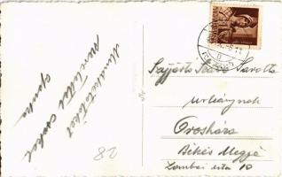 1943 Telekfalva, Teleac; fafaragóműhely udvara faragómesterekkel / wood carving workshop, courtyard ...