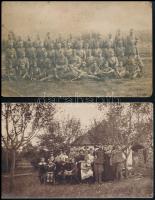 10 db régi katonai motívumlap és fotó; vegyes minőség / 10 pre-1945 Hungarian and K.u.K. military mo...