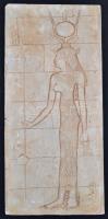 Ízisz istennő, a Kalabasa-templom reliefjéről készült gipsz falidísz, kopásokkal, 54×25,5 cm