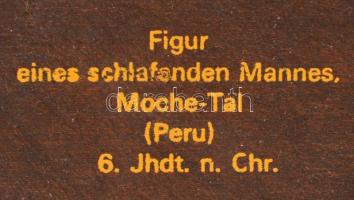 Betegségeket ábrázoló kerámia figurák, muzeumi replikák, egyik talapzata levált, jó állapotban, aljá...