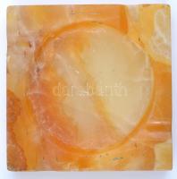 Aragonit tapper és hamutálka, jelzett (Léva), apró hibákkal, 12×12 cm, 13×8 cm