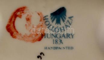 Hollóházi népviseletbe öltözött leány, legény és fiúcska, kézzel festett, jelzett, apró kopásnyomokk...