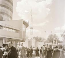 cca 1940 Budapesti felvételek, 13 db vintage negatív Fekete György (1904-1990) budapesti fényképész ...