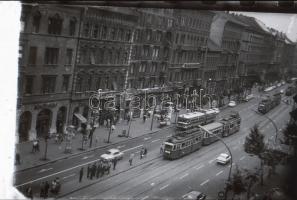 Villamosok, különféle időpontokban és eltérő helyszíneken készült felvételek, 2 db vintage negatív é...