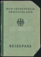 1952 Fényképes NSZK-s útlevél, bejegyzésekkel