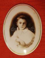 Cca Századforduló kisfiút ábrázoló porcelán kép