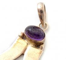 Ezüst (Ag), ametiszt kövekkel díszített medál, jelzett, 2x3 cm, bruttó: 2,4 gr
