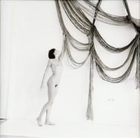 Különféle időpontokban és eltérő helyszíneken, több fotómodell közreműködésével készült, 9 db vintag...