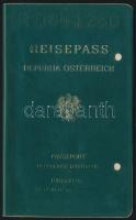 1987 A müncheni osztrák konzulátus által kiállított fényképes osztrák útlevél, bejegyzésekkel