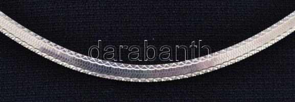 Ezüst(Ag) lapos kígyó nyaklánc, jelzett, h: 45 cm, nettó: 5,8 g