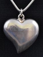 Ezüst(Ag) kígyó nyaklánc, jelzett, szív függővel, h: 42 cm, 2,5×2 cm, nettó: 6 g