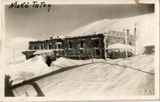Tátra, Alacsony-Tátra, Nízke Tatry; M. R. Stefánika menedékházhoz a Gyömbér-hegyen, télen / Stefánikova chata KSTL, Dumbier / rest house in winter