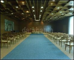 1985 Budapesti házasságkötő termek (II., III., VII., VIII., XI., XIV., XIX. kerületben), 28 db profe...