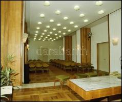 1985 Budapesti házasságkötő termek (II., III., VII., VIII., XI., XIV., XIX. kerületben), 28 db profe...