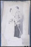 Katonák kitüntetésekkel, Mosonyi Antalné (?-?) kiskunfélegyházi fényképész műtermében, különféle idő...