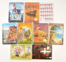 19 db kisméretű modern fém reklámtábla, kb. 15×23 cm