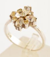 Ezüst(Ag) virágos gyűrű, apró kövekkel, jelzett, méret: 53, bruttó: 2,8 g