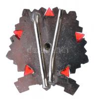 ~1970-1980. "Járőrparancsnok" részben zománcozott, határőr sapkajelvény T:1-