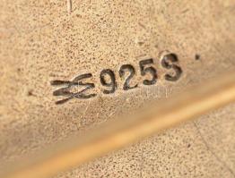 Ezüst(Ag) virágmintás, zománcozott bross, sérült, jelzett, bruttó: 12,2 g