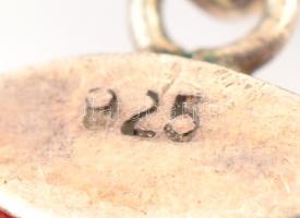 Ezüst(Ag) fülbevalópár, korall díszítéssel, jelzett, h: 5 cm, bruttó: 6,7 g