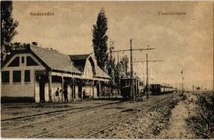 Szentendre, HÉV (Helyiérdekű Vasút) vasútállomás, vonatok. Hangya Szövetkezet kiadása