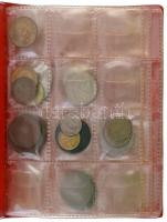 40db-os vegyes külföldi fémpénz tétel két kis albumban, közte Hongkong, Kína, San Marino T:vegyes
4...