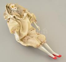 Fehér ruhás, hosszú sipkás női velencei figura, porcelán végtagokkal, kis sérüléssel, h: 44 cm