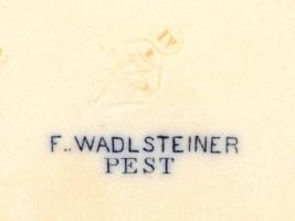 F. Waldsteiner Pest virágmintás fajansz tányér, apró lepattanásokkal, d: 19 cm