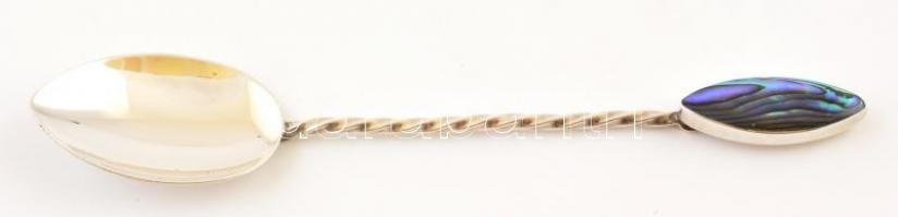 Ezüst(Ag) gyöngyházberakásos kanál, jelzett, h: 9,2 cm, bruttó: 4,3 g