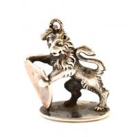 Ezüst(Ag) oroszlános függő, jelzés nélkül, 2,2×2,7 cm, nettó: 7,7 g