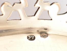 Ezüst(Ag) áttört peremű tálka, jelzett, d: 11 cm, nettó: 43,1 g