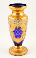 Csehszlovák váza, plasztikus díszítéssel, kézzel festett, szirmokon lepattanásokkal, jelzés nélkül, m: 27 cm
