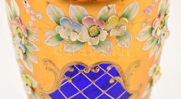 Csehszlovák váza, plasztikus díszítéssel, kézzel festett,  szirmokon lepattanásokkal, jelzés nélkül,...