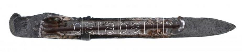 Osztrák Magyar Monarchia ~1914-1918. Szurony formájú Zn világháborús emlék jelvény, magyar koronát á...