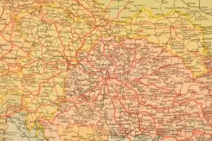 Európa közlekedési térképe, kiadja: Stoits György, szakadással, 92×100 cm