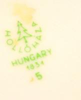 Hollóházi korsó pár, matricás, az egyik jelzett, apró kopásokkal, m: 14,5 cm