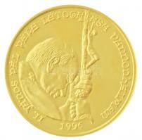 Bognár György (1944-) 1996. "II. János Pál pápa látogatása Pannonhalmán" aranyozott fém em...