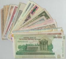 Vegyes 25db-os bankjegy tétel a világ minden tájáról T:III,III-
Mixed 25pcs of banknotes from all a...