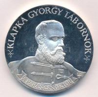 Bozó Gyula (1913-2004) DN Klapka György Tábornok - A Parancsnoktól / 25. Klapka György könnyű lövész dandár Tata ezüstözött fém emlékérem (42,5mm) T:PP ujjlenyomat